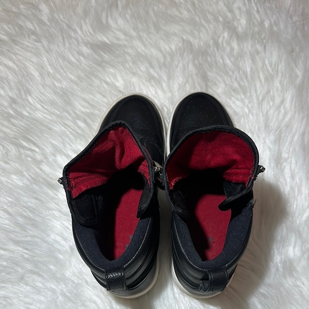 Nike Black and White AirJordan Retro zip - Picture 5 of 12